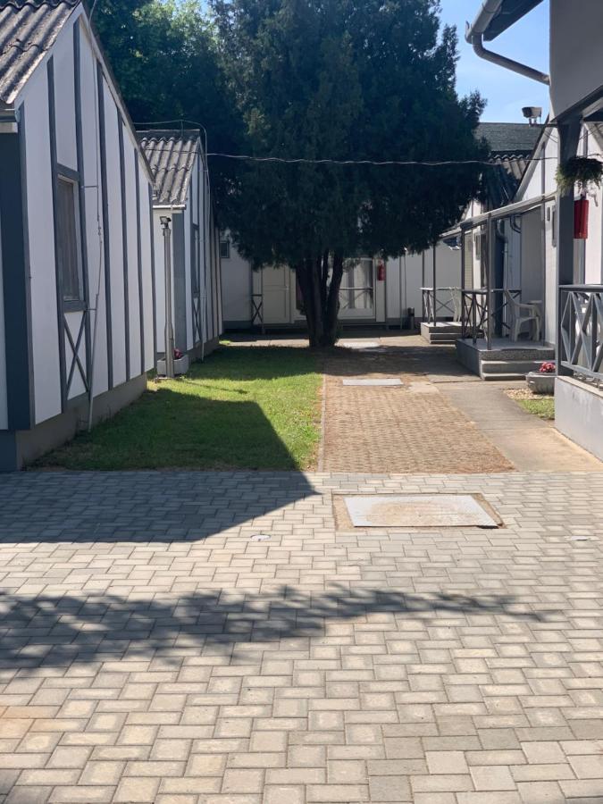 Fenyves Family Rooms And Bungalows Hajduszoboszlo Exterior foto